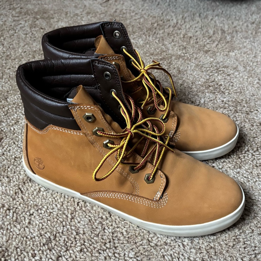 Timberland Women's Wheat and Dark Brown Leather Sneaker Boots